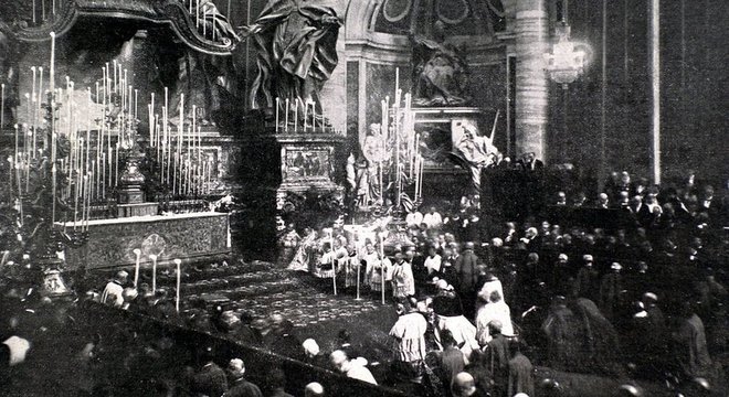 A beatificação de Joana d'Arc aconteceu em Roma em 1909