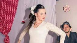 Cantora morre em show ao ser atingida em explosão de fogos de artifício (Reprodução/Facebook Joana Sainz Garcia)