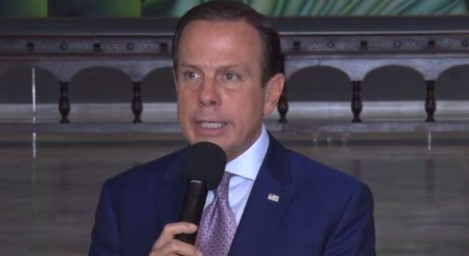 João Doria em entrevista coletiva sobre medidas para conter a crise do coronavírus