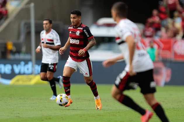 2° lugar - Flamengo 3 x 1 São Paulo - 2ª rodada - Público pagante: 51.094 - Estádio: Maracanã