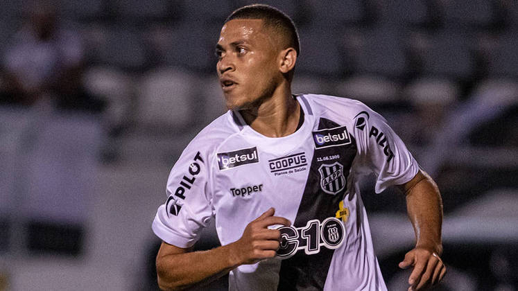 João Paulo - O camisa dez comandou o meio-campo da Ponte Preta após a volta do estadual, com três assistências. Com 30 anos, ele passou por Avaí, Atlético-GO e Paraná. 