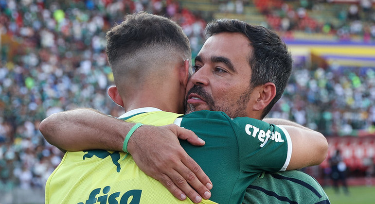 João Paulo durante as comemorações do bicampeonato da Copinha, em janeiro deste ano
