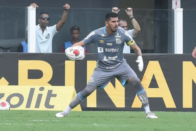 JOÃO PAULO - Santos (C$ 15,85) Mito das defesas nos últimos anos, foi um dos melhores da posição da última rodada, com 11 pontos. Contra um Coritiba muito perigoso no ataque, tem potencial para pontuar bem mesmo sem o SG na Vila Belmiro.