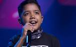 João Victor começou a cantar aos 4 anos porque via os intérpretes na TV e pensava que queria ser igual a eles. Sua primeira participação em um festival foi aos 7 e faz isso até hoje. Ele já chegou a se apresentar para 15 mil pessoas no aniversário da cidade onde mora. Com esse currículo, o competidor arrasou e empolgou os 100 jurados ao cantar Na Hora de Amar, de Gusttavo Lima