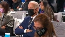 Joe Biden comete gafe e dorme durante discurso na COP26; assista