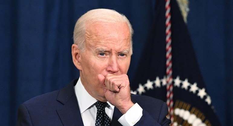 Joe Biden voltará a ficar afastado dos integrantes do governo que trabalham na Casa Branca