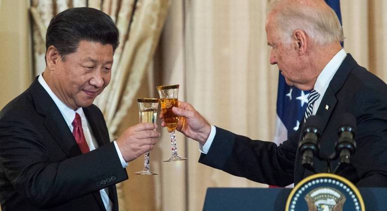 O presidente chinês Xi Jinping e o presidente americano Joe Biden