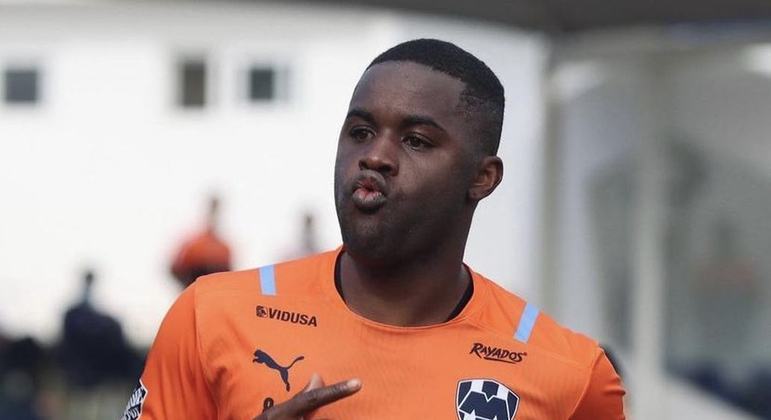 Joel Campbell - Atacante - 29 anos - Costa-riquenho