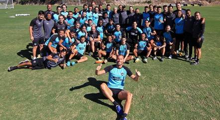 Joel Carli em seu último treino pelo Botafogo