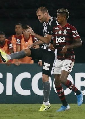 Joel Carli e Bruno Henrique travam rivalidade desde 2019