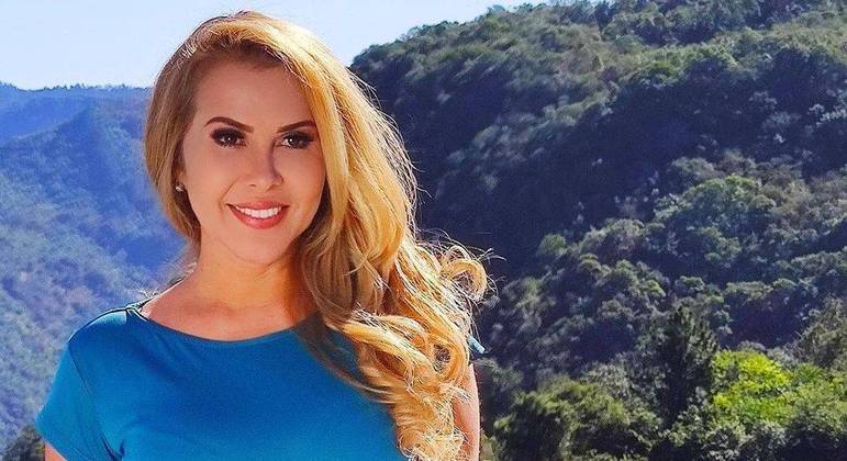 É a terceira vez que a cantora enfrenta a doença desde o início da crise sanitária