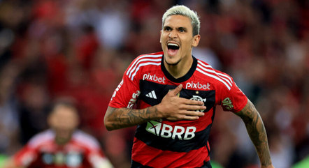 Pedro vive momento conturbado no Flamengo 