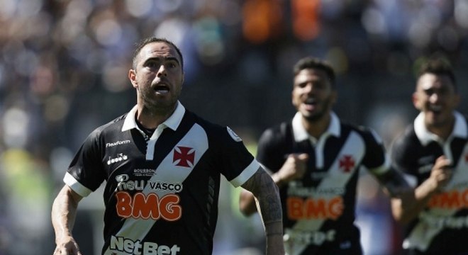 Jogador mais caro: Douglas e Gustavo Campanharo - 2 milhões de euros (R$ 8,42 milhões)