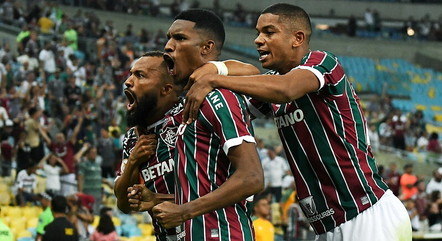 Jogadores do Flu comemoram gol contra o Bahia