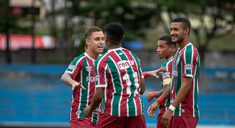 Jogadores do Fluminense na vitória contra o Imperatriz na Copinha