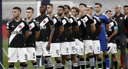 Jogadores do Vasco antes de partida pelo Campeonato Brasileiro