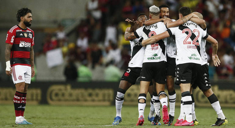 Vasco e Flamengo se reencontram nas semifinais após vitória do Cruzmaltino na primeira fase
