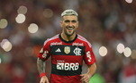 Arrascaeta (Flamengo) - Principal jogador do Fla, Arrascaeta também é desejado pelo lucrativo futebol saudita. Segundo o empresário André Cury, que participou das vendas do atleta ao Cruzeiro, em 2015, e ao Flamengo, em 2019, o Al-Nassr demonstrou interesse na contratação do uruguaio. Há a possibilidade do clube saudita sinalizar com uma proposta nos próximos dias