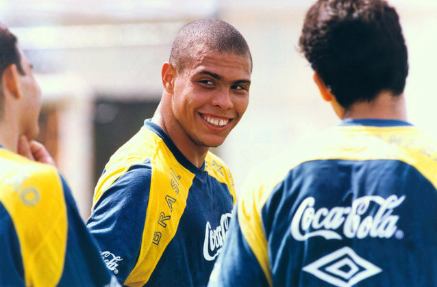 4º) RonaldoTime: CruzeiroIdade na primeira convocação: 17 anos e oito meses/ em 1993
