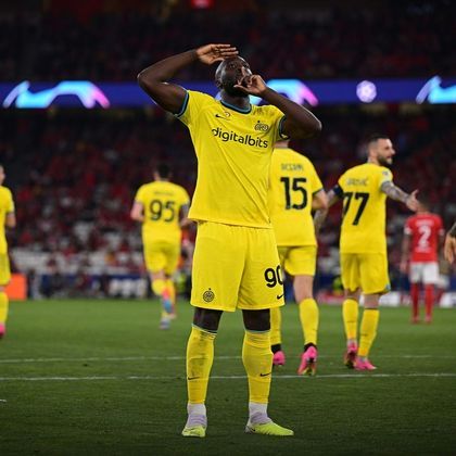 1º Lukaku - 333,3 milhões de euros (R$ 1,7 bilhão, aproximadamente)