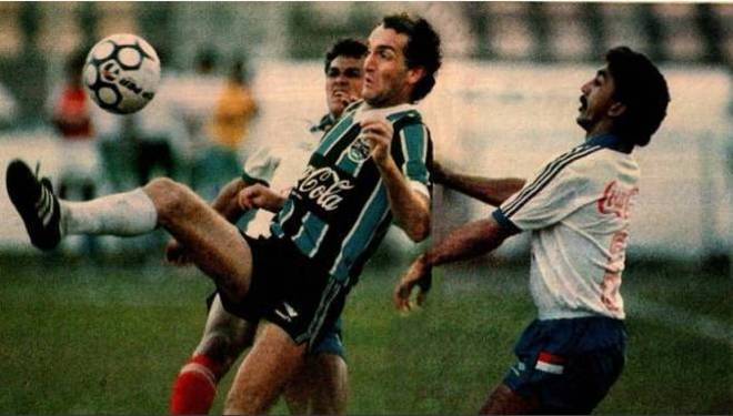 Atualmente técnico, Cuca foi acusado de ter estuprado, juntamente com os colegas de Grêmio Eduardo, Henrique e Fernando, uma adolescente de 14 anos, em 1987, em Berna, durante excursão do clube. Os quatro jogadores ficaram 29 dias presos na Suíça antes de voltarem ao Brasil