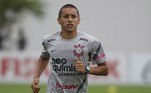 MarquinhosO zagueiro, titular absoluto da seleção brasileira e do PSG, é mais uma cria do famoso 'Terrão', no qual treinavam as categorias de base do Corinthians. Ele começou aos 18 anos