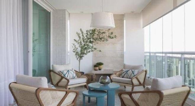 jogo de cadeiras para varanda moderna de apartamento
