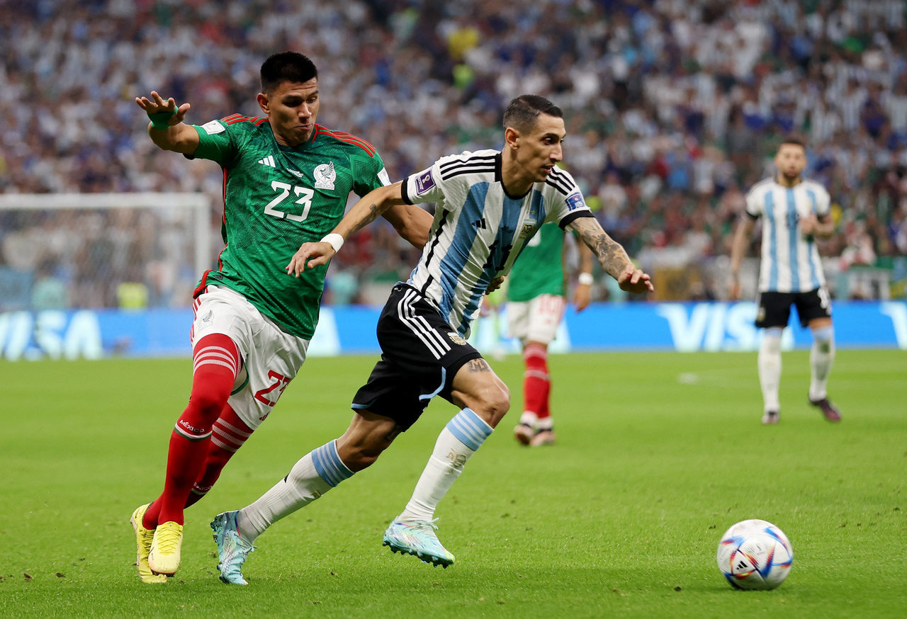 Argentina vence México com gol de Messi e ganha sobrevida na Copa