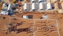 Crianças disputam as 'Olimpíadas de Tendas' em uma Síria em guerra