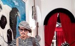 Johnny Depp foi acusado, durante julgamento contra Amber Heard, de ter usado drogas como MDMA em 2015, enquanto estava com a atriz. Ele confessou que ela fazia o uso das substâncias tóxicas com ele e disse que o detalhe não tinha a ver com o caso. Ele também desabafou em comunicado que tem problemas com drogas e álcool desde criança e fez uso durante a vida todaLeia mais: Johnny Depp vence processo e Amber Heard é condenada a pagar 15 milhões de dólares