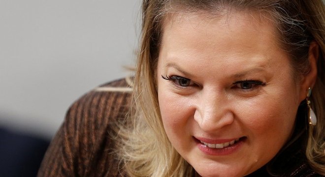 Líder do governo no Congresso, Joice Hasselmann reconheceu demora para aprovar MP que atualizaria o marco legal do saneamento básico