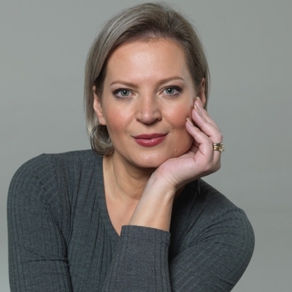 Joice Hasselmann (PSL)Joice é a candidata do PSL à Prefeitura de São Paulo. Ela é deputada federal, formada em Jornalismo pelo Centro Universitário Santa Amélia, fez a carreira em veículos de comunicação,é apresentadora e escritora. Conhecida pelo ativismo político e conservadorismo, ela foi escolhida pelo presidente Jair Bolsonaro como a líder do governo na Câmara em fevereiro de 2019. Exerceu o cargo até outubro do ano passado. Nascida em Ponta Grossa, no Paraná, Joice tem 42 anos, é casada e tem dois filhos