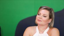 Lira deve trocar Joice por Carla Zambelli na Secom da Câmara 