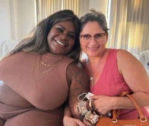 Após todos os babados, a mãe de Lucas e ex-sogra de Jojo excluiu a cantora do perfil dela no Instagram. Marcia Antocevic, que tem uma conta privada, não só deixou de seguir a ex-mulher do filho como postou uma indireta na rede social. 