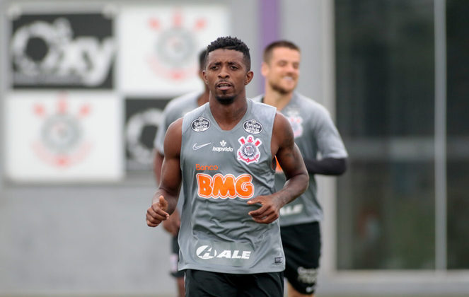 Atacante Jonathan Cafu em treino pelo Corinthians