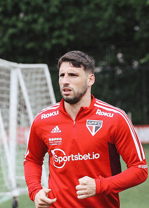 Calleri em treino do São Paulo