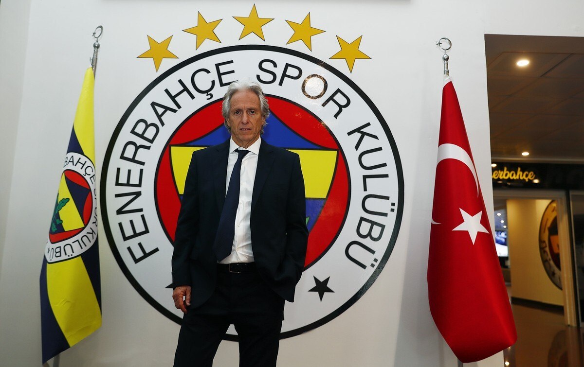 Jorge Jesus não renovará seu contrato com o Fenerbahçe, da Turquia. Opção B, caso Ancelotti recuse