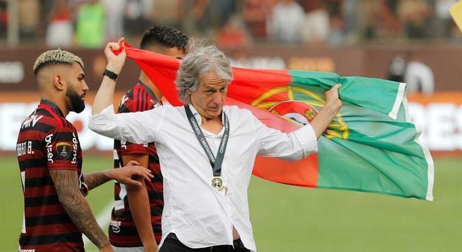 Jorge Jesus não tem do que reclamar em relação a dinheiro no Flamengo