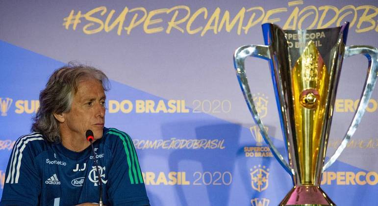Português Jorge Jesus colecionou troféus em 13 meses à frente do Flamengo