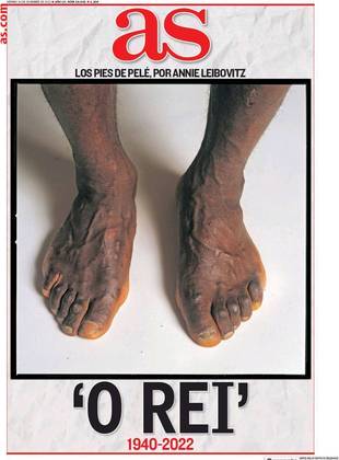  As, da Espanha, optou por destacar o retrato dos pés de Pelé, realizado em 1981 pela reconhecida fotógrafa Annie Leibovitz