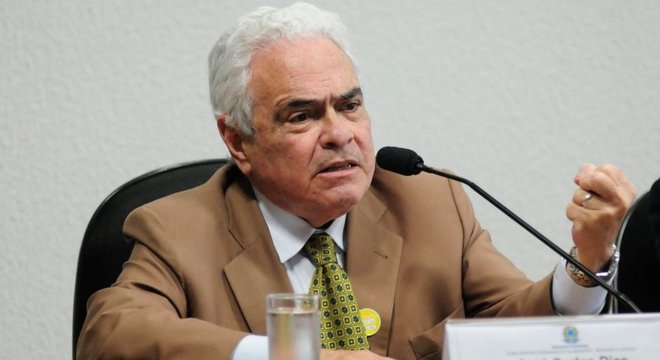 'Acho um absurdo, ele não poderia ter acesso a essas informações, nem ele, nem o presidente, nem ninguém', diz José Carlos Dias