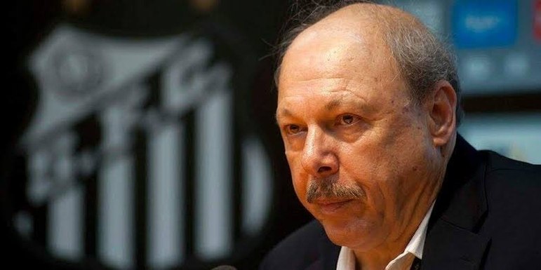 Impeachment de presidente - Em 2020, o caldeirão político da Vila Belmiro implodiu e culminou na saída forçada de José Carlos Peres da presidência santista. O cartola gastou o que tinha e o que não tinha para formar um time competitivo, mas colocou o Peixe em situação extremamente delicada financeiramente. O impeachment de Peres foi aprovado por ampla maioria nos bastidores do Santos, e quem assumiu seu lugar foi o vice na época, Orlando Rollo
