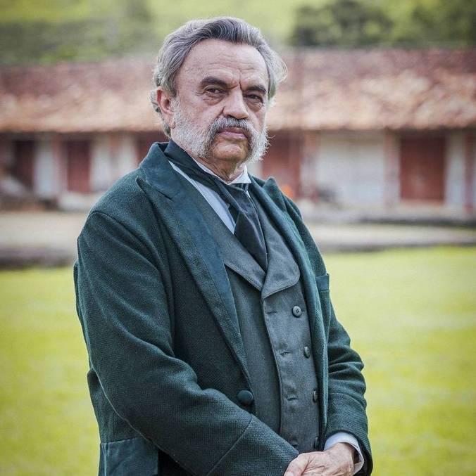 Globo afasta José Dumont de novela após caso sobre pornografia infantil 