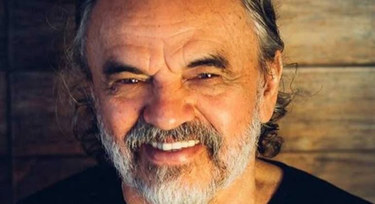 José Dumont foi solto com monitoramento por tornozeleira eletrônica