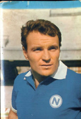 José João Altafini, mais conhecido como Mazzola, foi campeão do mundo com a Seleção Brasileira em 1958. Porém, na Copa do Mundo seguinte, em 1962, defendeu a seleção italiana. 