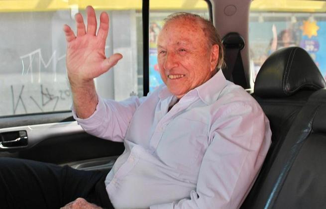 José Maria Eymael (DC) vota em São Paulo e diz que está confiante na vitória