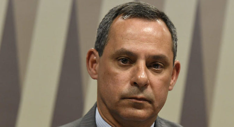 José Mauro Ferreira Coelho é graduado em química industrial
