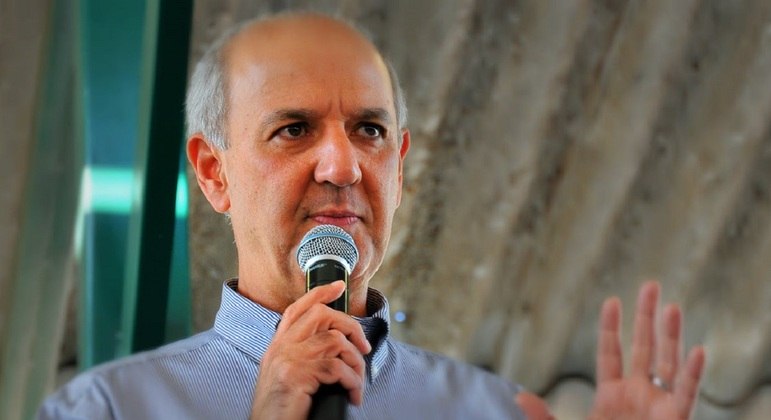 José Roberto Arruda durante discurso