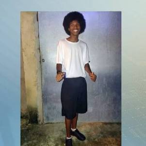 Jovem foi baleado no último sábado (25)
