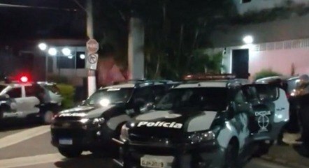 Jovem se trancou no apartamento